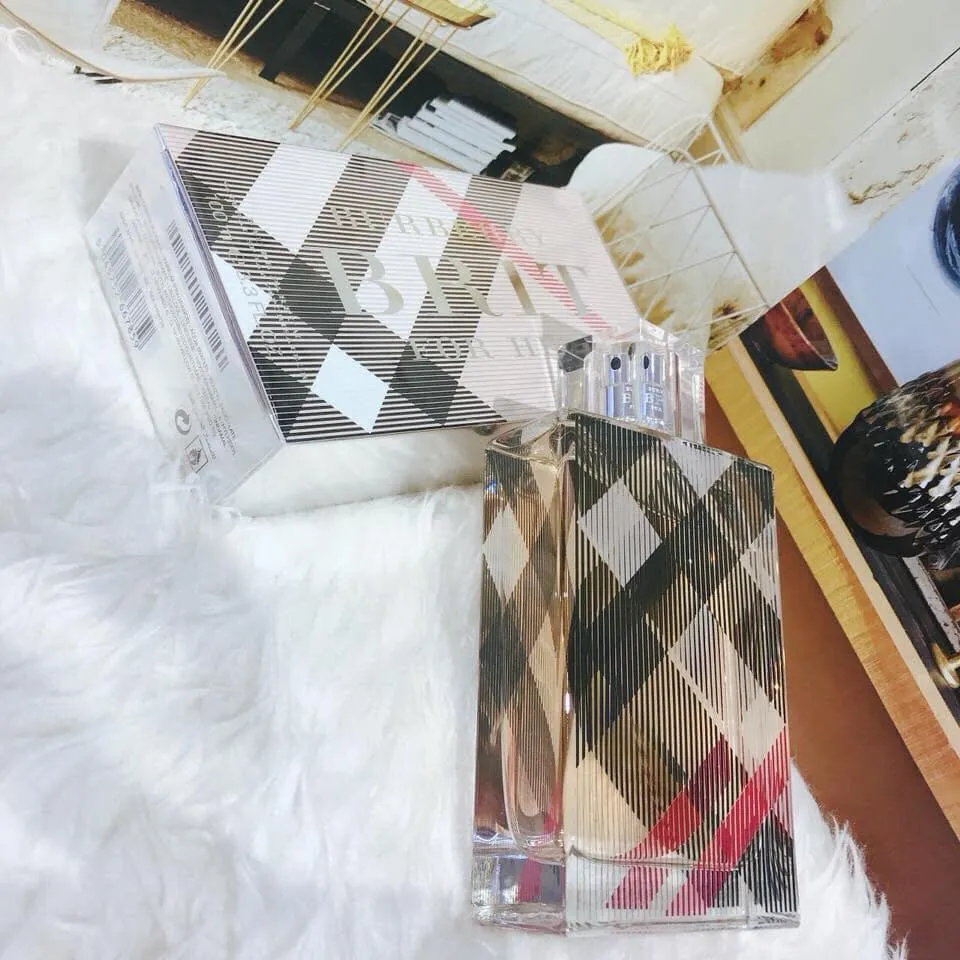 Hinh anh 3: Top 10 mau nuoc hoa Burberry quyen ru nhat danh cho cac co gai