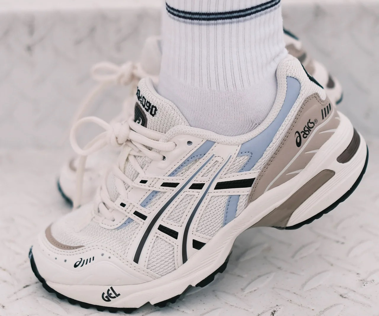 Giày Asics Gel 1090 'Cream Brown' 1203A243-023 - Ảnh 6