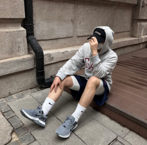 Giay Nike Air Max Alpha Trainer 4 'Cool Grey' CW3396-001