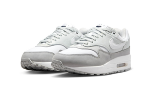 Giay Nike Air Max 1 87 'Photon Dust White' FN0564-001