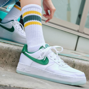 Giay Nike Air Force 1 '07 'Satin Green' DX6541-101