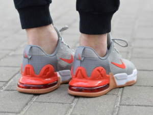 Giay Nike Air Max Alpha Trainer 5 'Crimson Gum' DM0829-006