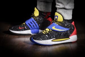 Giay Nike KD 14 'Pop Art' CW3935-004