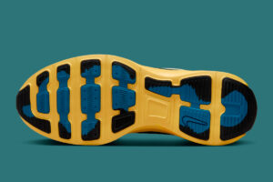 Giay Nike Lunar Roam 'Alabaster' DV2440-700