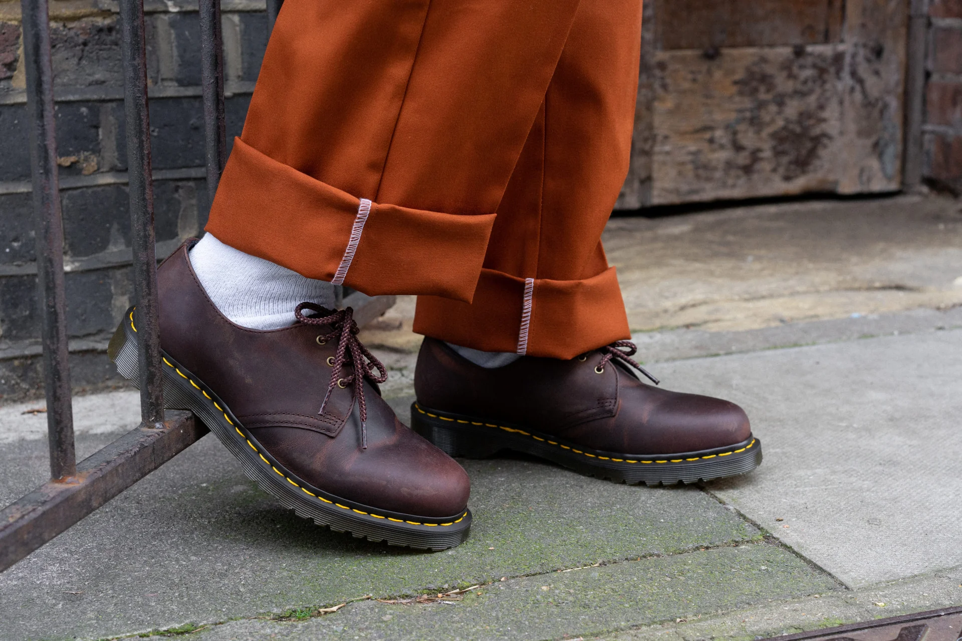 Hinh anh 3: Dr.Martens 1461 - Dong giay lam nen thanh cong cua thuong hieu