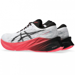 Giay Asics Novablast 3 'White Pink' 1011B458-104