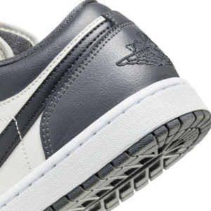 Giay Nike Air Jordan 1 Low 'Off-Noir' DC0774-102