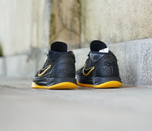Giay Nike Kobe A.D. Mid 'Lakers Black Mamba' AQ5164-001