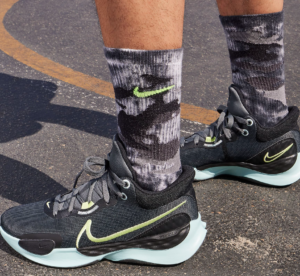 Giay Nike Renew Elevate 3 'Black Green' DD9304-008