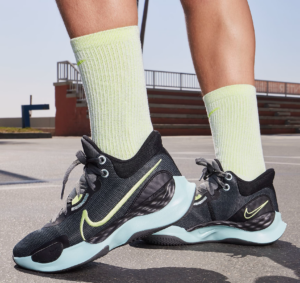 Giay Nike Renew Elevate 3 'Black Jade Ice' FQ8971-001