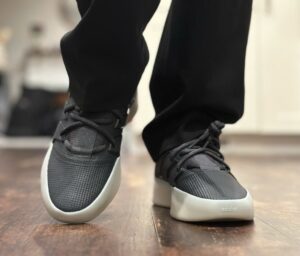 Giay Fear Of God Athletics Basketball 'Carbon' IF6680