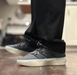 Giay Fear Of God Athletics Basketball 'Carbon' IF6680