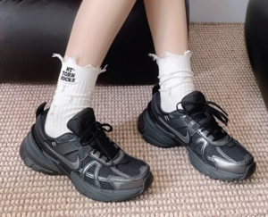 Giay Nike V2K Run 'Metallic Silver Black' FD0736-001