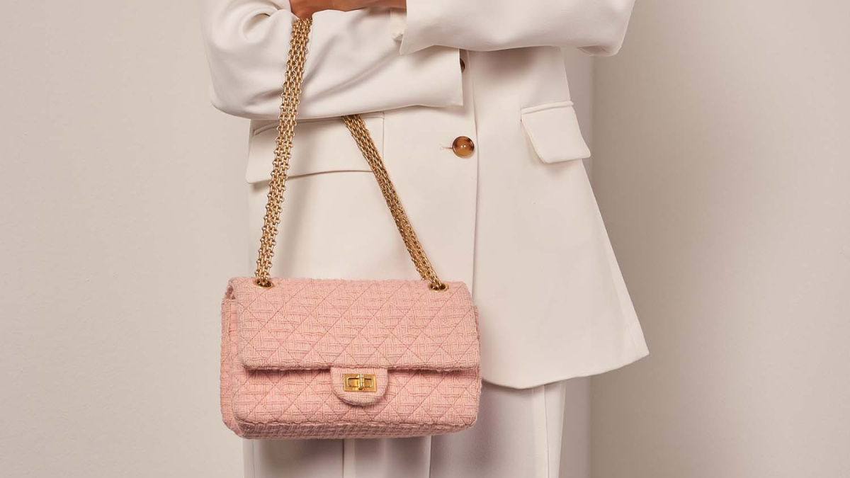 Hinh anh 1: Chanel 2.55: Chiec tui mang tinh bieu tuong nhat cua Chanel