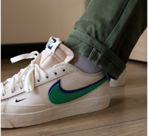 Giay Nike Blazer Low 77 SE Double Swoosh 'Green' DO9777-001