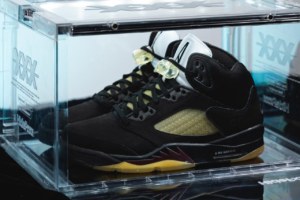 Giay Nike Air Jordan 5 x A Ma Maniere Retro 'Dusk' FD1330-001