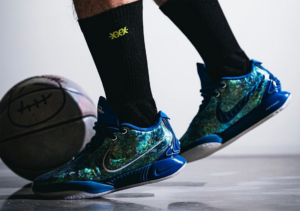 Giay Nike LeBron 21 'Abalone' FN0709-400