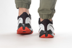 Giay Nike 2 Renew Elevate 3 'Pure Platinum Black Red' DD9304-100