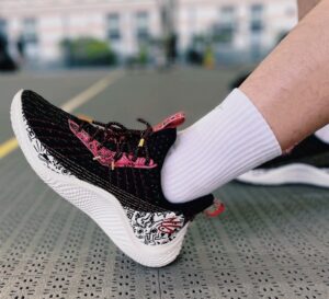 Giay Under Armour Curry Flow 10 'Black Red' 3026289-001