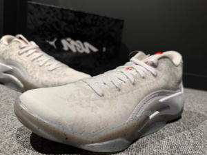 Giay Air Jordan Zion 3 PF 3 'Fresh Paint' DR0676-106