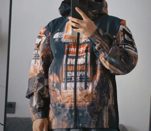 Ao Supreme x The North Face Week 13 'Seam' SUP-FW22-758