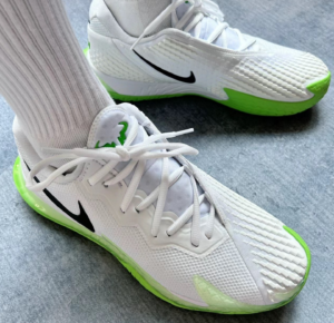 Giay Nike Court Zoom Vapor Cage 4 'White Green' DD1579-105
