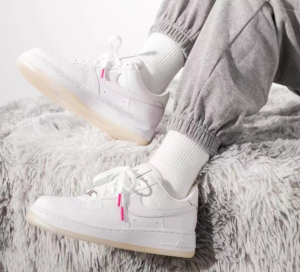 Giay Nike Air Force 1 Low 'UV Swooshes' FZ5531-111