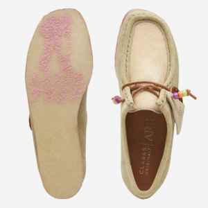 Giay Clarks x Aries Wallabee 'Sand Beige' 261724544