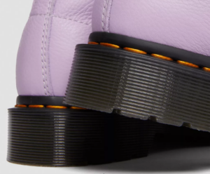 Giay Dr.Martens 1460 Pascal Black Eyelet 'Lilac' 30689308