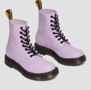 Giay Dr.Martens 1460 Pascal Black Eyelet 'Lilac' 30689308