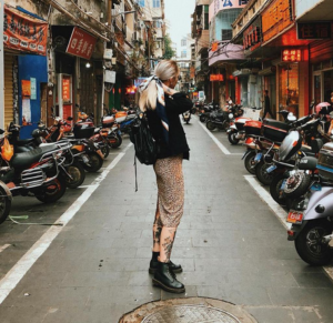 Giay Dr.Martens Vegan 101 Felix Ankle 'Black' 23984001