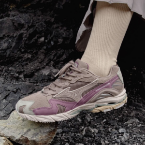 Giay Mizuno Footpatrol x Wave Rider 10 'Grey Rust' D1GD222201