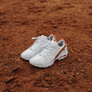 Giay Mizuno Wave Rider 10 x DOE 'White Red' D1GD201001