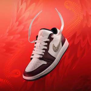 Giay Nike Air Jordan 1 Low SE 'Year of the Dragon' FJ5735-100