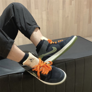 Giay Nike Air Jordan 1 Mid SE ‘Light Olive’ FD6817-003