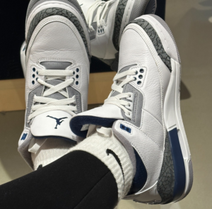 Giay Nike Air Jordan 3 Retro 'Midnight Navy' DM0967‑140