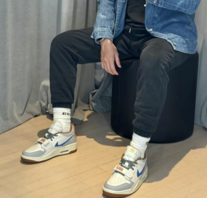 Giay Nike Air Jordan Legacy 312 Low 'Sail Royal' HF0746-041