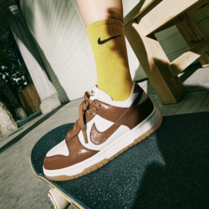 Giay Nike Dunk Low 'Ale Brown' FJ2260-001
