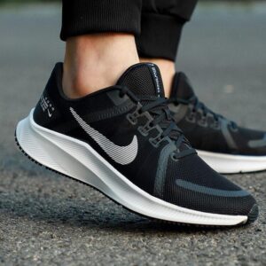 Giay Nike Quest 4 'Black White' DA1105-006