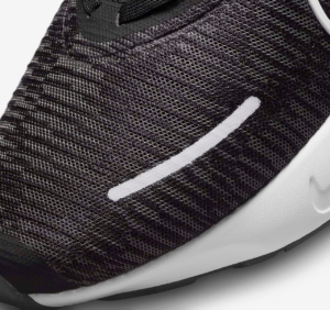 Giay Nike Renew Run 4 Road 'Black University Red' DR2677-003