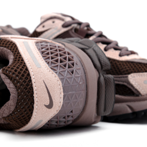 Giay Nike Zoom Vomero 5 'Plum Eclipse' FV1166-200