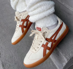 Giay Onitsuka Tiger Tokuten 'Cream Orange Gum' 1183A907-750