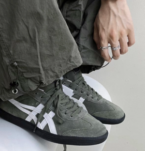 Giay Onitsuka Tiger Tokuten Shoes 'Burnt Green' 1183A907-300