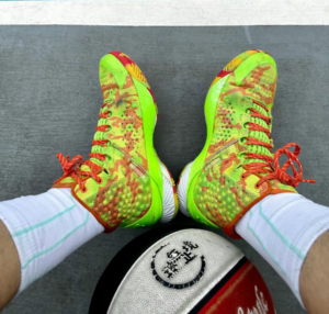 Giay Under Armour Curry 1 'Candy Reign' 3026196-300