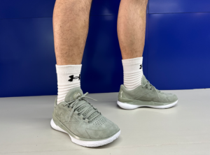 Giay Under Armour Curry 1 Low Flotro Lux Bruce Lee 'Earth' 3027603-300