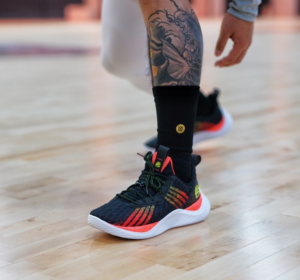 Giay Under Armour Curry 10 'Iron Sharpens Iron' 3025628-001