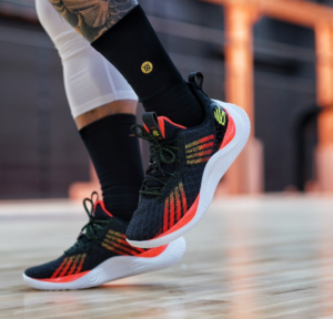 Giay Under Armour Curry 10 'Iron Sharpens Iron' 3025628-001