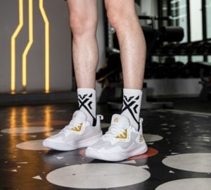 Giay Under Armour Splash 3 ‘White Metallic Gold’ 3026275-101