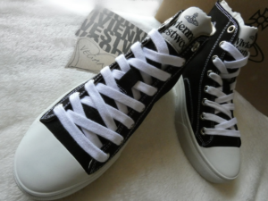 Giay Vivienne Westwood 'Black White' 75010001WW0004N401