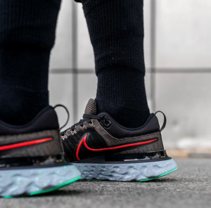 Giay Nike React Infinity Run Flyknit 2 'Ridgerock' CT2357-200